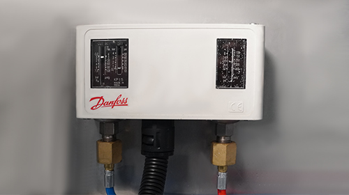 máy làm đá viên Danfoss bảo vệ áp suất