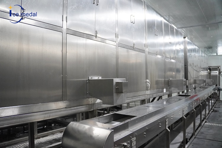 Làm băng làm nhà máy