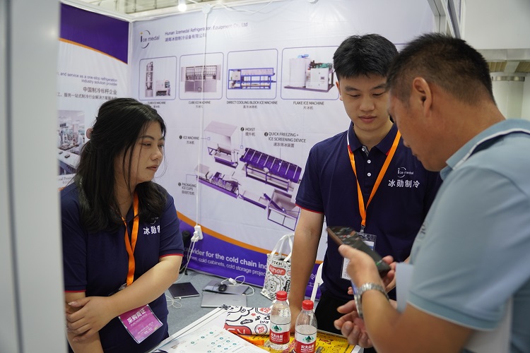 Khu triển lãm điện lạnh Icemedal