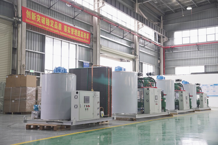 máy làm đá vét nước mặn