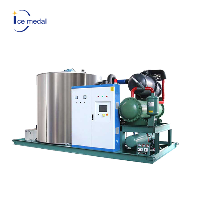 Ưu điểm của máy làm đá vảy trong ngành thủy hải sản