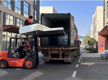 đ&oacute;ng g&oacute;i m&aacute;y l&agrave;m đ&aacute; vi&ecirc;n