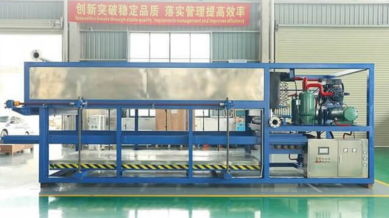 m&aacute;y l&agrave;m đ&aacute; khối l&agrave;m m&aacute;t trực tiếp