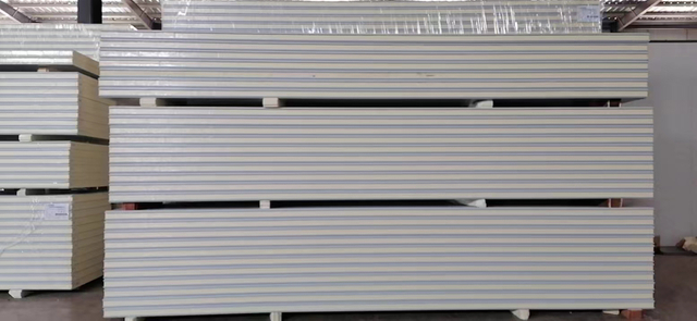 Đi bộ bằng icemedal trong bảng điều khiển tủ lạnh bền vững phòng lạnh Polyurethane PU để lưu trữ lạnh