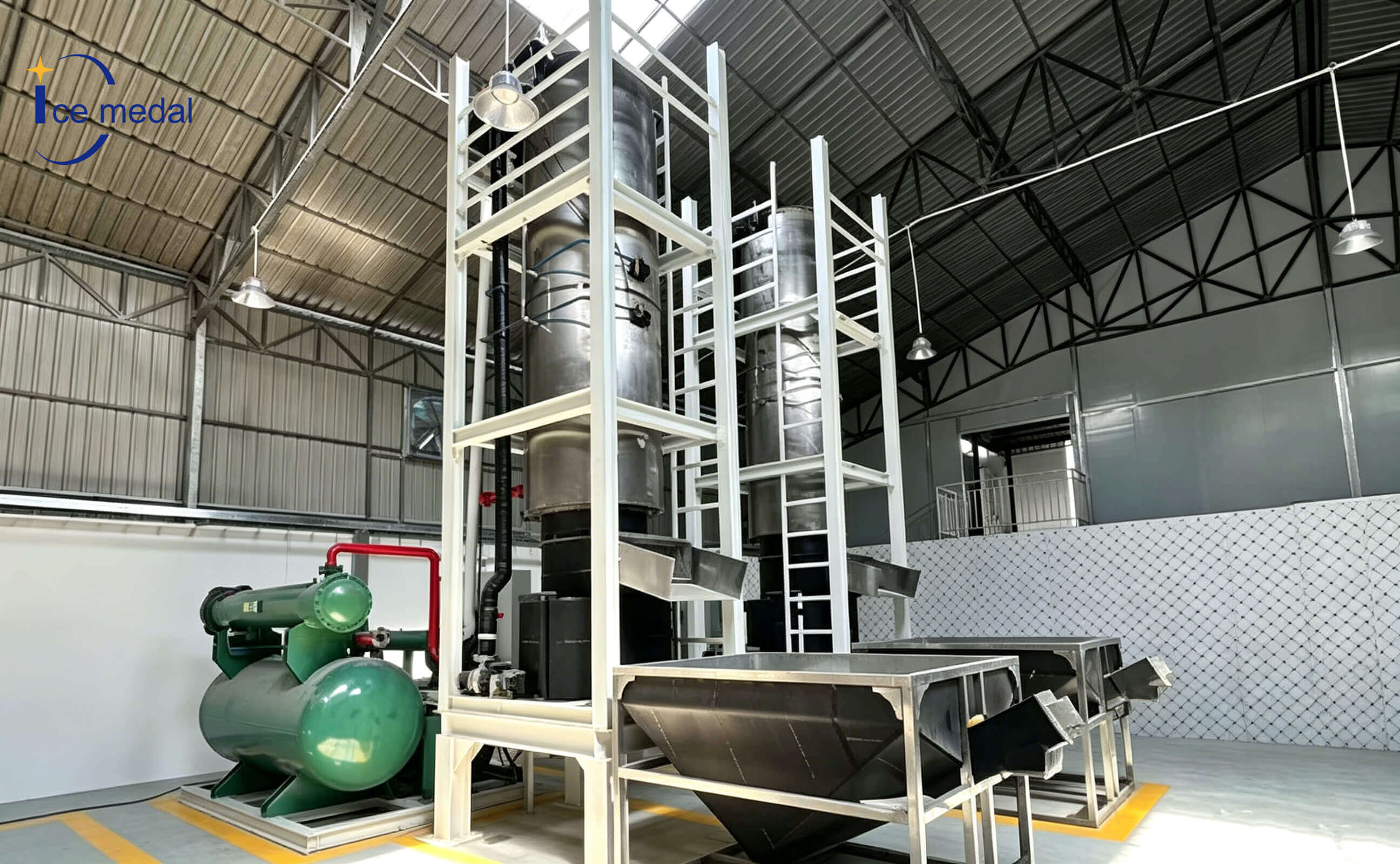 Nh&agrave; m&aacute;y sản xuất đ&aacute; vi&ecirc;n Icemedal Campuchia 60 tấn.jpg
